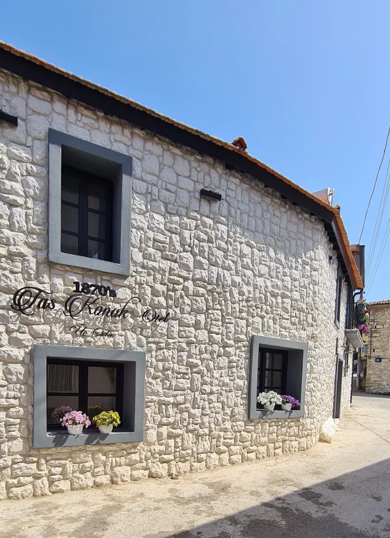 1870 Taş Konak – 3 Oda