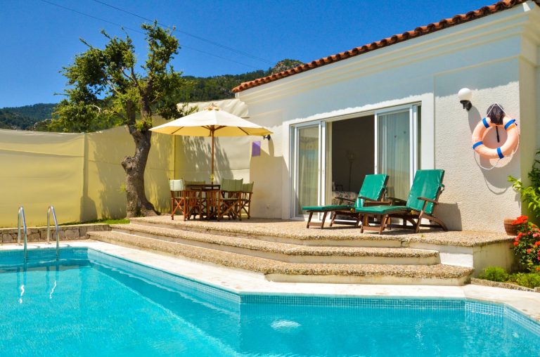 Alya Pıynar Villaları