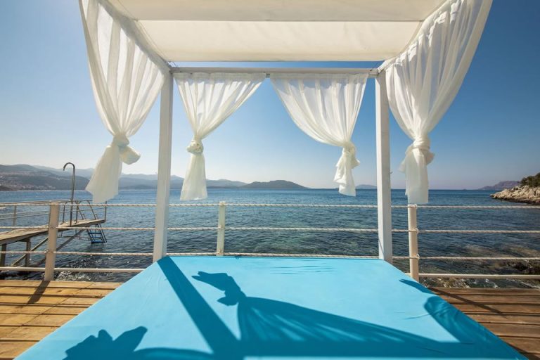 Blanca Beach, Hidayet’in Yeri