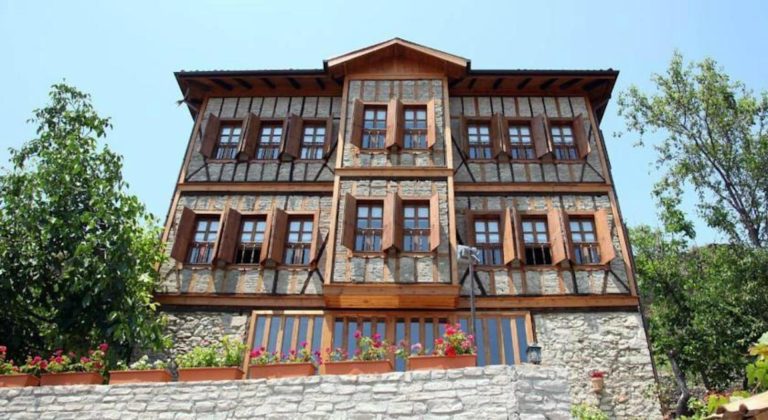 Dadibra Konak