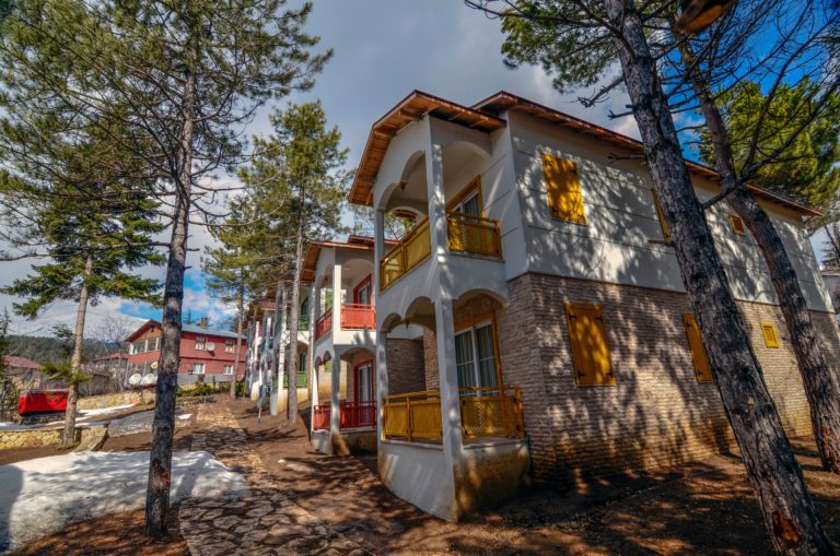 Esamet Hanım Konakları