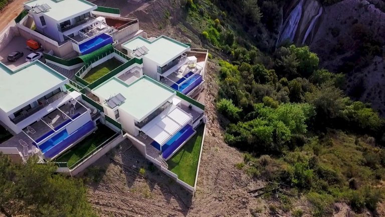 Infinity Village Villaları