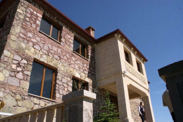 Kazancı Taşhan Otel