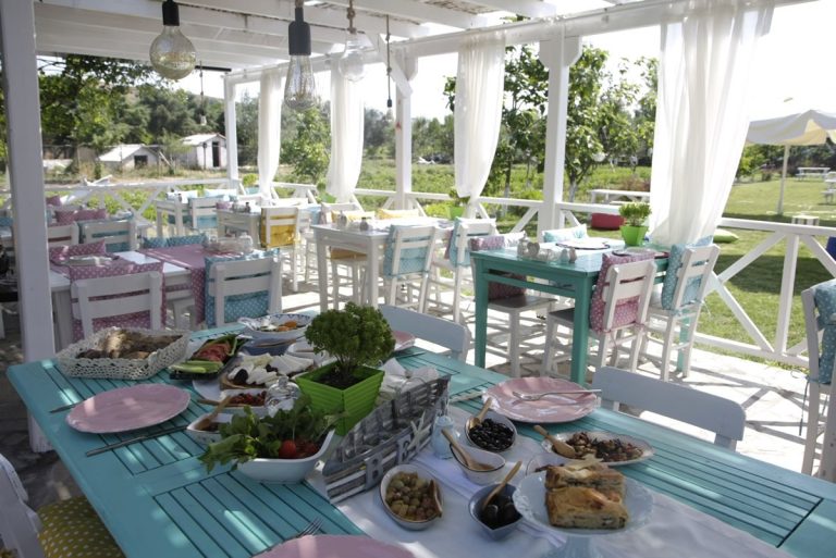 Madam Eleni Bağ Evi