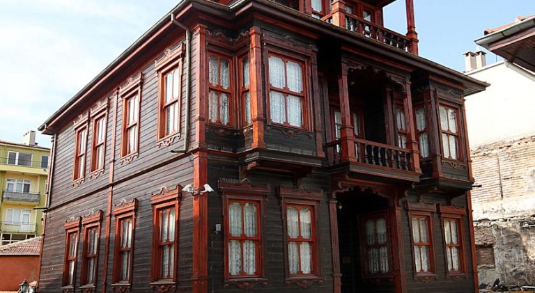 Mihran Hanım Konağı