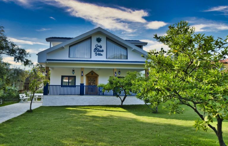 Only Blue Villa