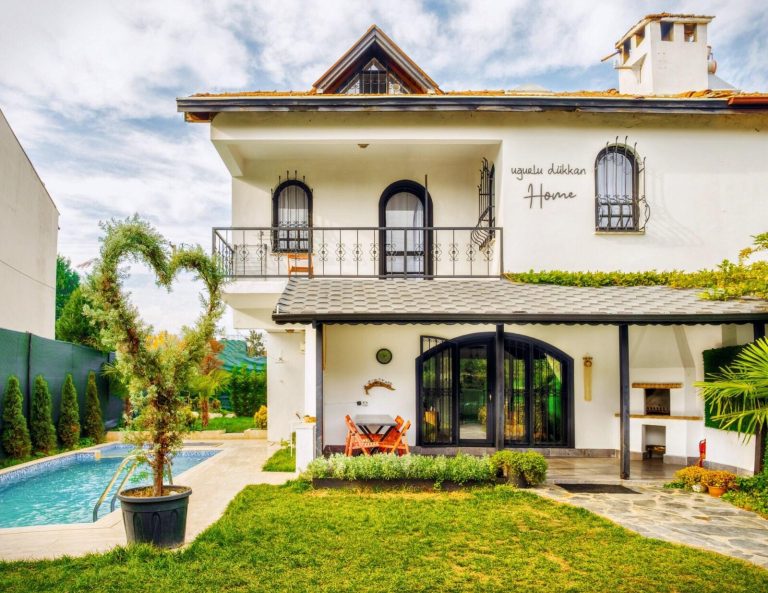 Uğurlu Dükkan Home Villa